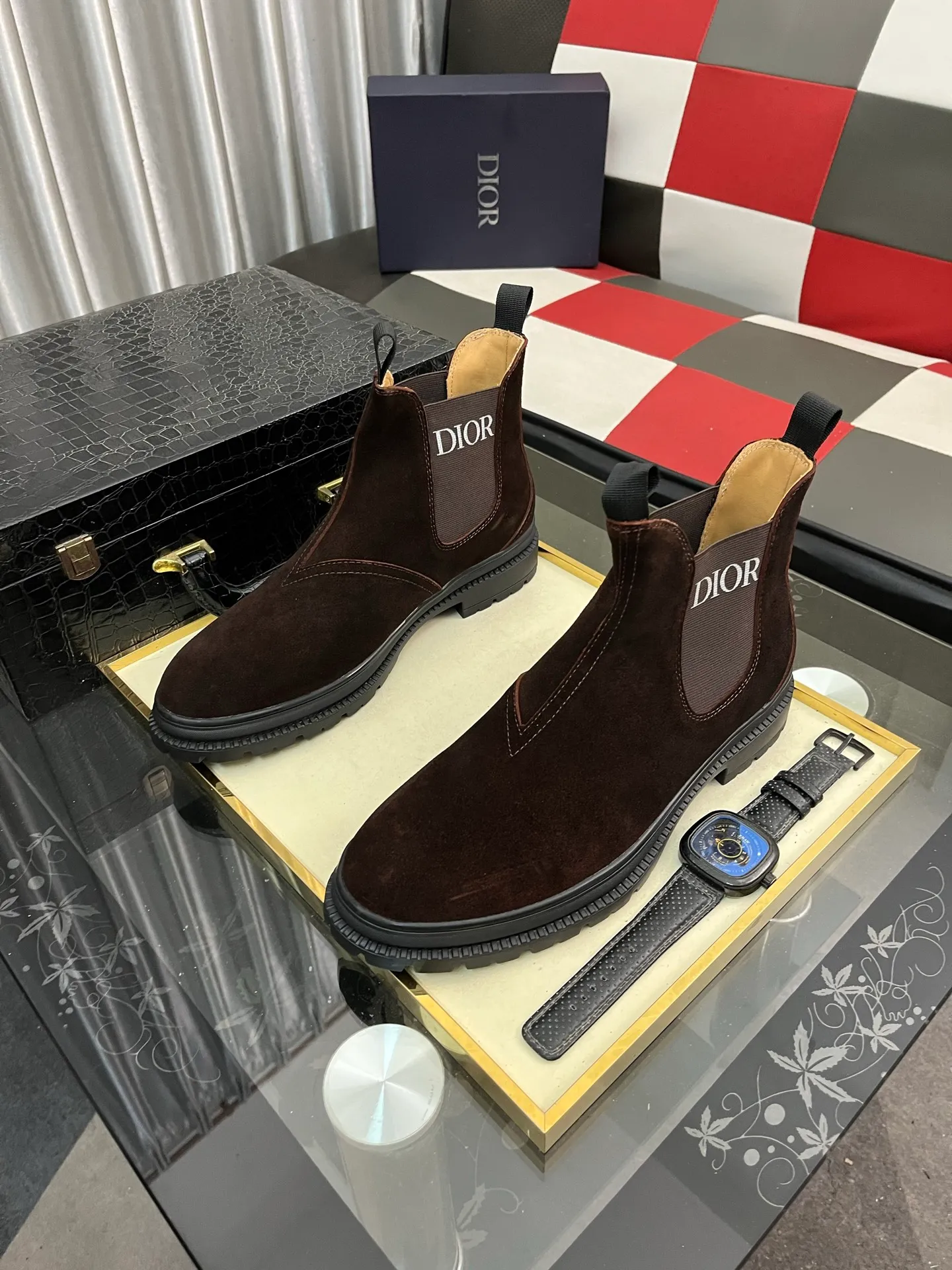 Men's shoes 💰500⌚️⌚️"Dior" Gaoban short boots ⚠️⚠️Top purchasing agents🔍🔍Men's 2023 HK counters are on sale simultaneously. Sole: The original sole is specially provided by the original factory. The exclusive movable molded sole is super comfortable. The original factory and the single product are handmade🔍🔍. The details determine the quality. We only make shoes with care. You can enter and exit the counter at will. Welcome to compare. 🇮🇹Size: 38-444️⃣Colors available